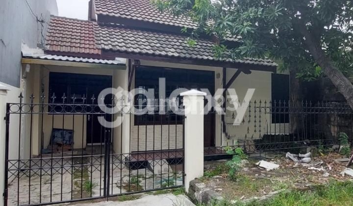For Rent Ready-to-Occupy House in Rungkut Mapan For Rent Ready-to-Occupy House in Rungkut Mapan