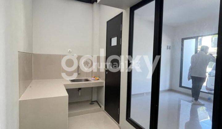 Disewakan Cepat Rumah Baru Eastern Park Sukolilo Dkt Pakuwon City 2