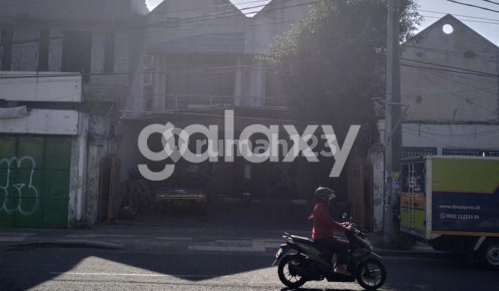 For Rent 2-Storey Shop House Surabaya Central Arjuna 2