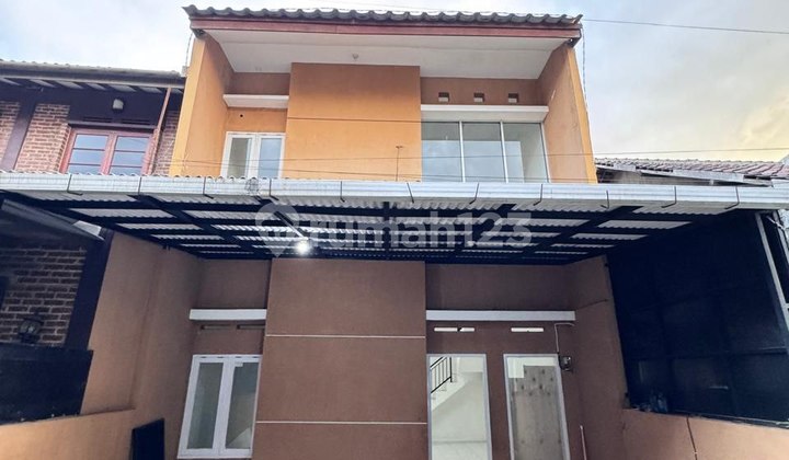 For Sale House in a Comfortable Area For Sale House in a Comfortable Area