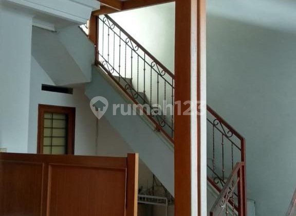 Dijual Rumah 2 Lantai di Cigadung, Bandung 1