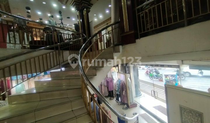 Berlokasi di Bandung Kota, Ruko Ini Memberikan Kemudahan Akses ke Berbagai Fasilitas Menarik Berlokasi di Bandung Kota, Ruko Ini Memberikan Kemudahan Akses ke Berbagai Fasilitas Menarik