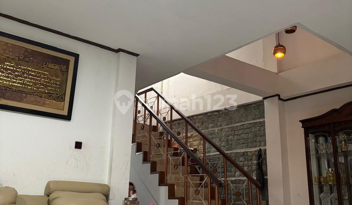 For Sale Strategic Location Located in Ciwastra, 2