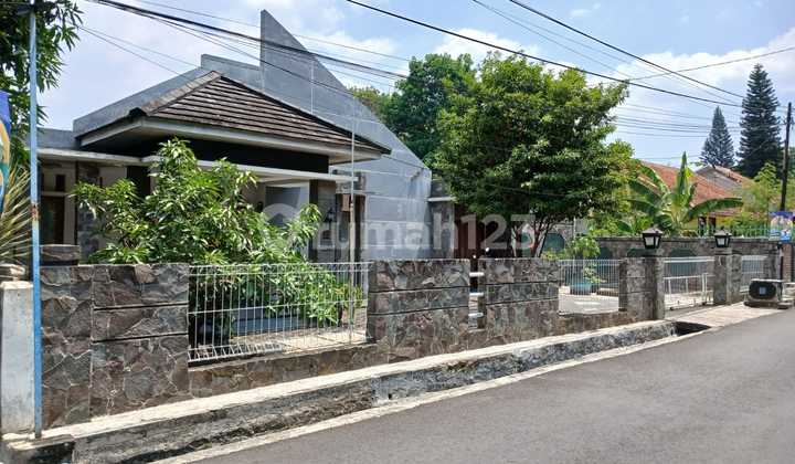 Dijual Rumah Nyaman di Arcamanik, Dekat Fasilitas Umum & Akses Mudah. Pas untuk Keluarga 1