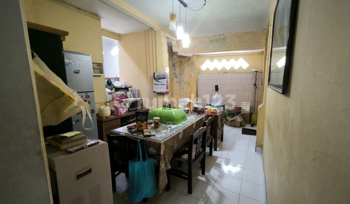 Berlokasi di Ujungberung, Rumah Ini Memberikan Kemudahan Akses ke Berbagai Fasilitas Menarik. 2