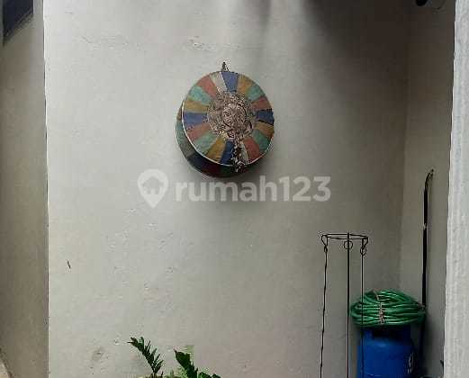 Rumah 1 Lantai di Arcamanik, Bandung.dijual Rumah di Wilayah yang Nyaman dengan Pemandangan Lokasi di Pusat Kota. Properti 1 Lantai Ini Berada di Lingkungan yang Mudah Dijangkau.spesifikasinya Adalah Sebagai Berikut: - Kamar Tidur: 5 - Kamar Mandi: 2 - Se Rumah 1 Lantai di Arcamanik, Bandung.dijual Rumah di Wilayah yang Nyaman dengan Pemandangan Lokasi di Pusat Kota. Properti 1 Lantai Ini Berada di Lingkungan yang Mudah Dijangkau.spesifikasinya Adalah Sebagai Berikut: - Kamar Tidur: 5 - Kamar Mandi: 2 - Se