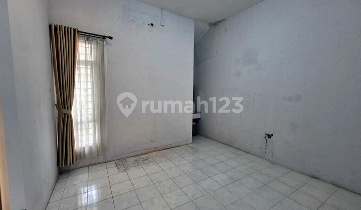 Di Jual Rumah 2 Lantai di Margahayu, Bandung. Di Jual Rumah 2 Lantai di Margahayu, Bandung.