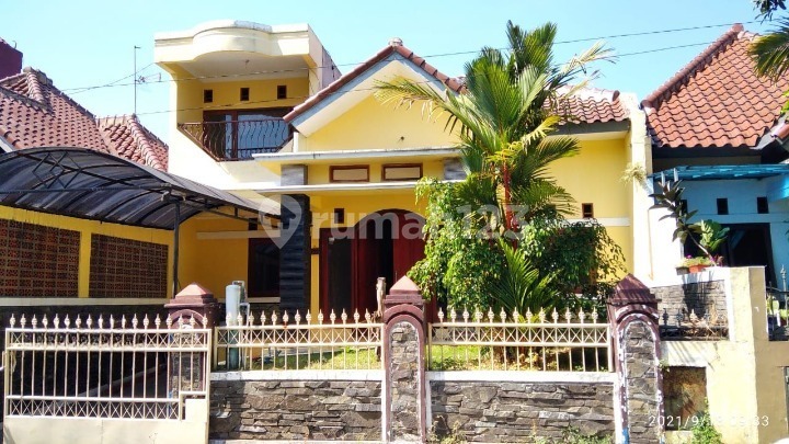 Located in Antapani, This House Offers Easy Access to Various Attractive Facilities Located in Antapani, This House Offers Easy Access to Various Attractive Facilities