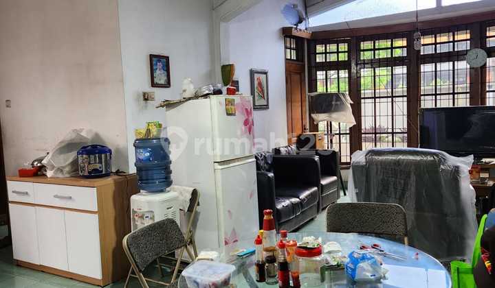 Lokasi Ini Sangat Dekat dengan Gasibu dan Gedung Sate, Membuatnya Ideal untuk Bisnis Kuliner atau Retail. 2