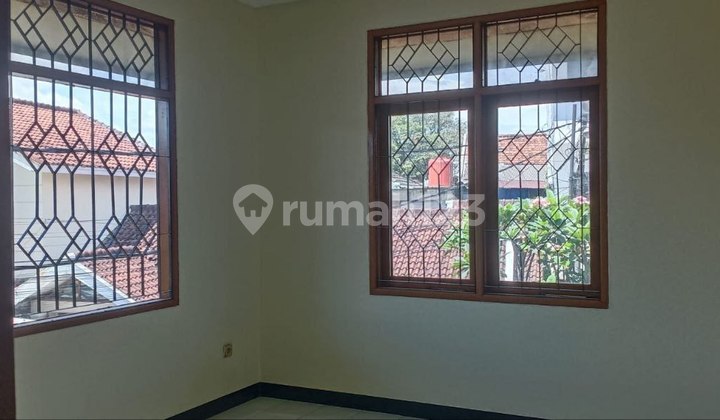 Dijual Rumah 2 Lantai di Buah Batu, Bandung