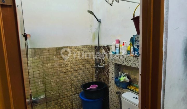 Berlokasi di Cibiru, Rumah Ini Memberikan Kemudahan Akses ke Berbagai Fasilitas Menarik.dengan Harga Rp. 630.000.000, Anda bisa Memiliki Hunian Eksklusif yang Sudah Siap Huni dan Bersertifikat SHM - Sertifikat Hak Milik. Segera Ambil Kesempatan untuk Meni 2