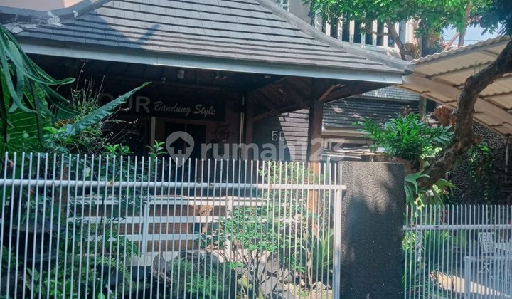 For Sale in a Strategic Location Situated in Cibeunying Kidul, This Property Facilitates Easy Access to Main and Premium Facilities. 2