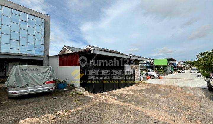 Rumah Hook  Semi Furnished di Pesona Boulevard, Batam Kota 1