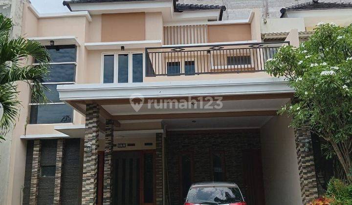 Rumah 2 Lantai Legalitas Shm Sudah Renovasi 1