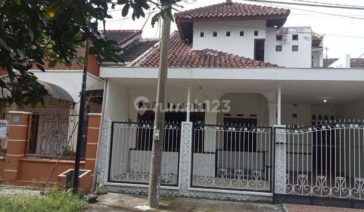 Rumah 2 Lantai Legalitas Shm Kondisi Bagus 1