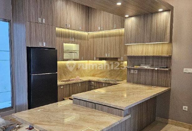 Dijual Murah Rumah Golf Island Pik Uk 10x15 Furnish Interior Mewah Harga 6M  2