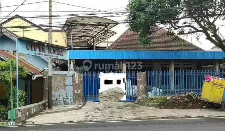 Ruang Usaha Jual Sewa Dekat Jalan Ijen Klojen Malang 1