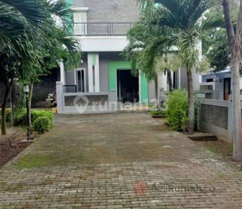 Jual Rumah 2 Lantai SHM di Jl. Raya Bromo Ketapang, Probolinggo 1