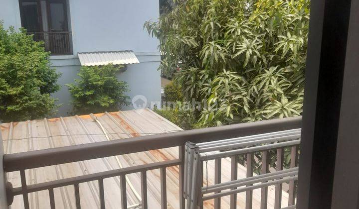 Rumah Modern Dijual di Cluster Chika Garden Bintaro, Jakarta Selatan 2