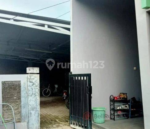 Jual Rumah 2 Lantai SHM di Jl. Raya Bromo Ketapang, Probolinggo 2