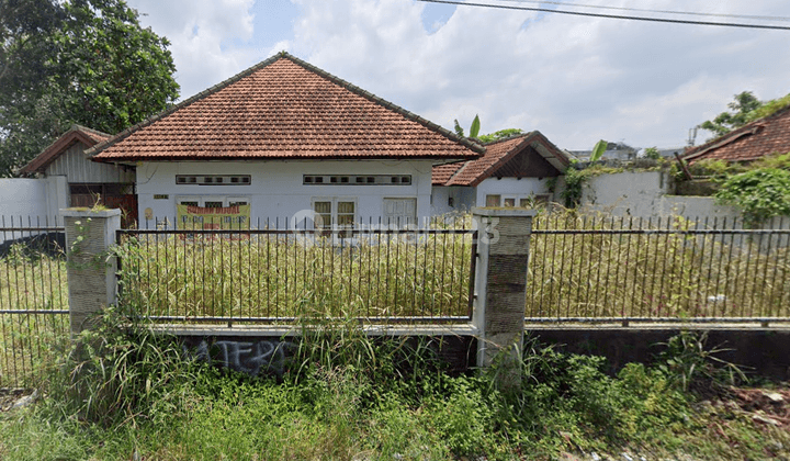 Rumah Bagus di Jl. Bali, Malang 1