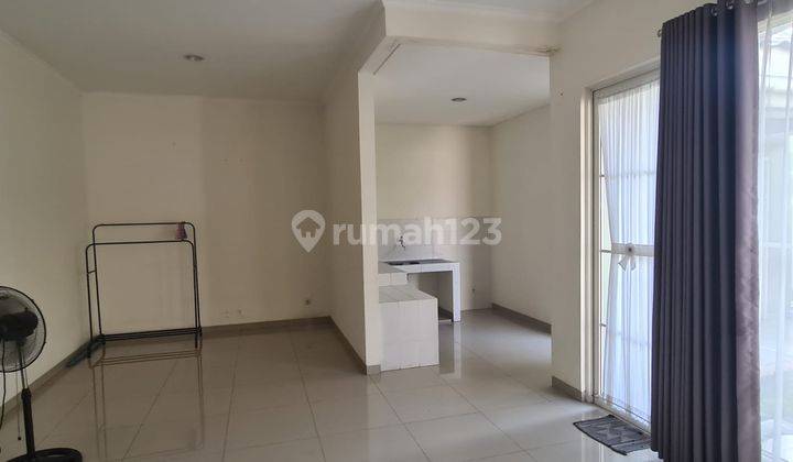 Rumah 2 Lantai Mewah di Suvarna Sutera, Tangerang 2