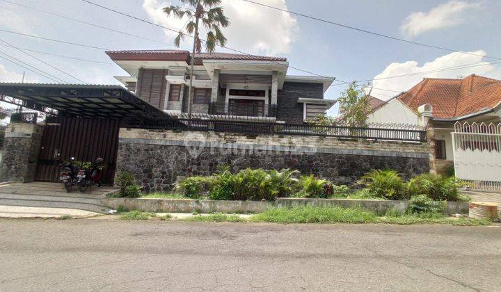 Rumah Mewah 2 Lantai Lokasi Elite 2