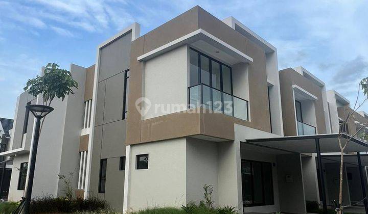 Dijual Rumah Pik 2 Bagusss, Ada Taman Samping Hoek 1