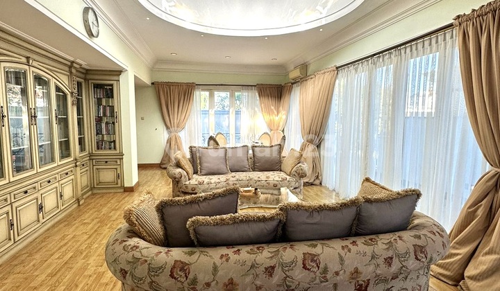 Dijual Rumah Mewah Full Furnished di Kano Pantai Indah Kapuk