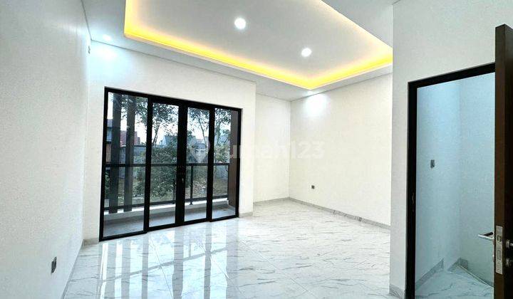 Rumah Minimalis Mewah Metland Puri Siap Huni  1