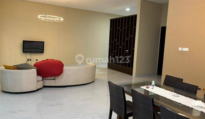  Rumah Semi Furnished Baru SHM - Sertifikat Hak Milik di Green Lake City, Green Lake City 2