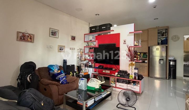 House in Layar Permai Pik Size 7X13 Semi Furnished