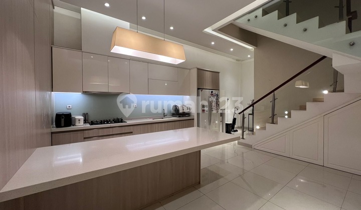 Minimalist House in Elang Laut, East-Facing, Fully Renovated