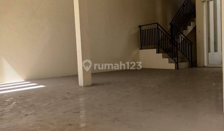 Rumah Baru 2 Lantai di Jl. Darmo Indah Asri  2