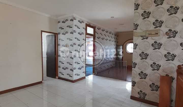 Muraah Dijual Cepat Rumah Cantik dengan Pool di Bintaro Jaya Sektor 9 2