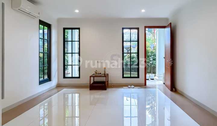 For Sale Beautiful Luxurious American Classic Spacious House in Bintaro Jaya Sector 9 2