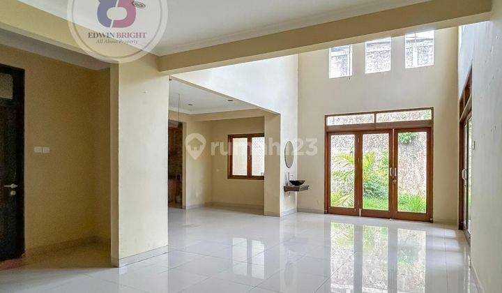 Dijual  rumah canitik Luas dalam cluster di Bintaro sektor 8 2