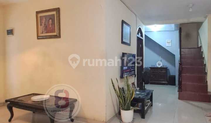 Dijual Rumah Strategis Depan Jalan di Pesanggrahan Bintaro Jakarta Selatan