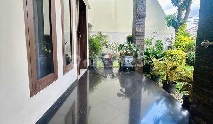 Dijual Rumah Cantik Rapi Luas Siap Huni di Bintaro Jaya Sektor 3 2