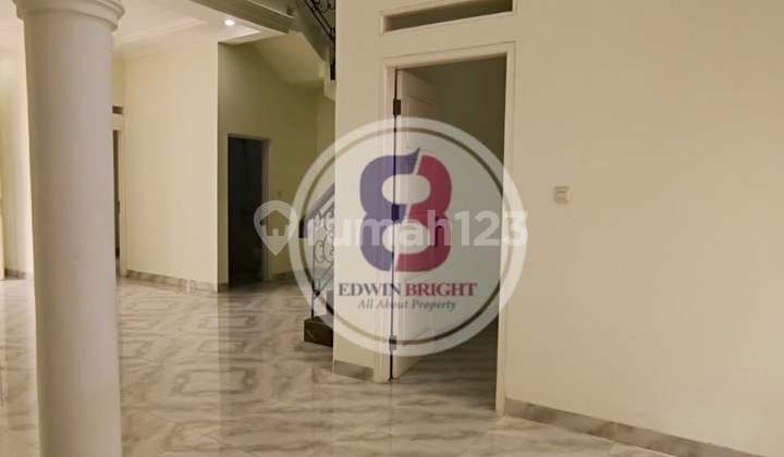 Dijual Rumah Cantik di Area Bintaro Jaya Sektor 3 2