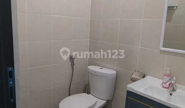 Dijual Rumah Cantik 2 Lantai Siap Huni di Discovery Bintaro Jaya 2