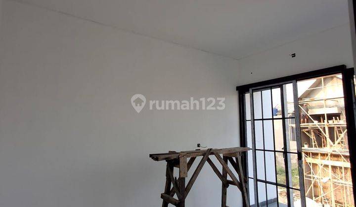 Rumah Bata Merah Scandinavian Ciracas Jakarta Timur 11