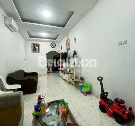 Dijual Rumah Tingkat 3 Semi Furnished Dibawah 1M Bumi Mutiara 2