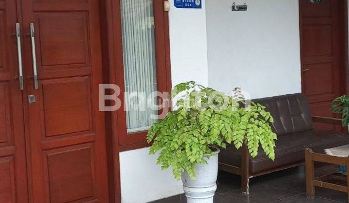 Rumah Hook siap dihuni Semi Furnished daerah Margahayu Raya 2