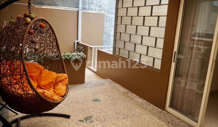 Rumah Cakep Cocok untuk Keluarga Baru Semi Furnish Siap Huni 2