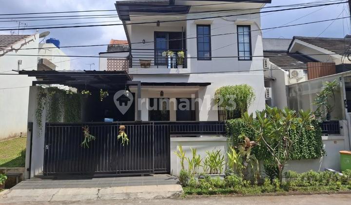 Kencana Loka BSD Semi-Furnished Tidy House