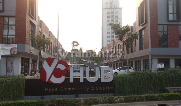 Adjacent Shop Houses Facing Boulevard in BSD