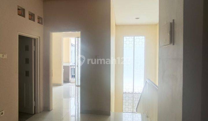 Rumah 2¹/² Lantai Residence One,Nego Hingga Deal! 1