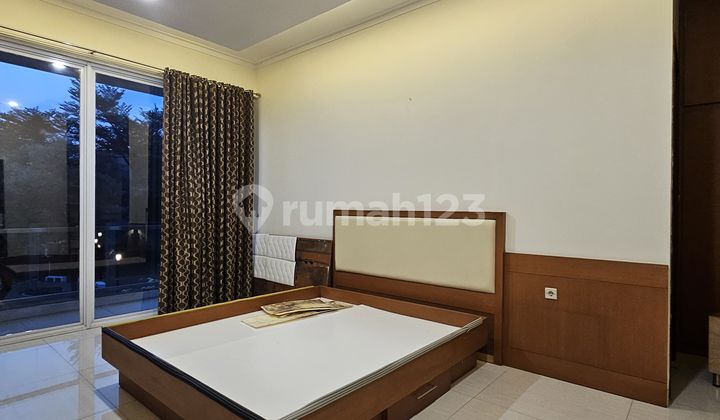 RUMAH CANTIK DI ALAM SUTERA 2 LANTAI SEMI FURNISH SIAP HUNI   2