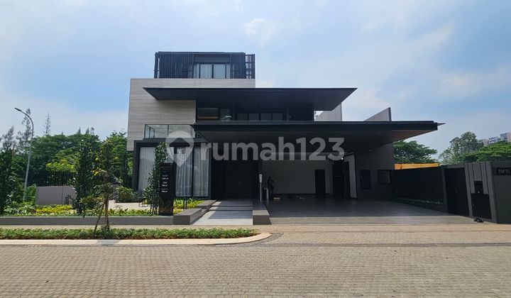RUMAH MEWAH DI NAVAPARK BSD UNIT BARU 3,5 LANTAI SIAP HUNI